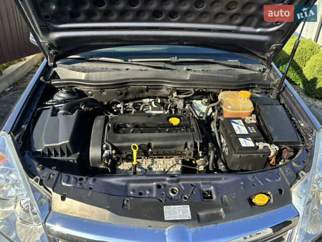 Синий Опель Астра, объемом двигателя 1.8 л и пробегом 209 тыс. км за 5800 $, фото 22 на Automoto.ua