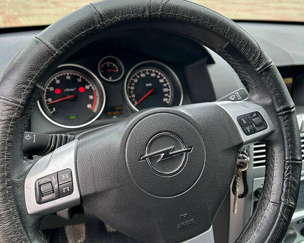 Синій Опель Астра, об'ємом двигуна 1.8 л та пробігом 206 тис. км за 5300 $, фото 10 на Automoto.ua