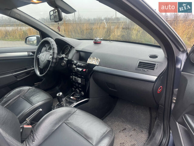 Синій Опель Астра, об'ємом двигуна 1.69 л та пробігом 290 тис. км за 5600 $, фото 17 на Automoto.ua