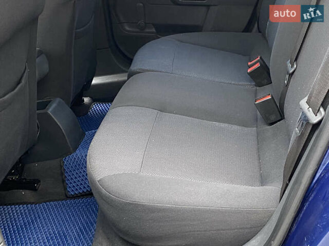 Синий Опель Астра, объемом двигателя 1.7 л и пробегом 260 тыс. км за 4750 $, фото 31 на Automoto.ua