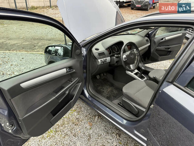 Синий Опель Астра, объемом двигателя 1.6 л и пробегом 196 тыс. км за 5650 $, фото 18 на Automoto.ua