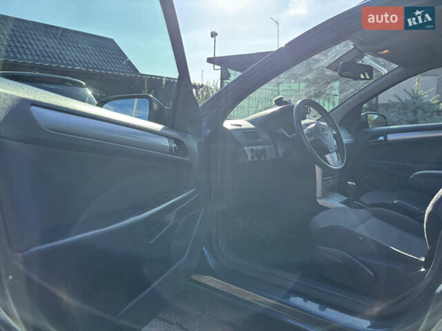 Синий Опель Астра, объемом двигателя 1.8 л и пробегом 209 тыс. км за 5800 $, фото 15 на Automoto.ua