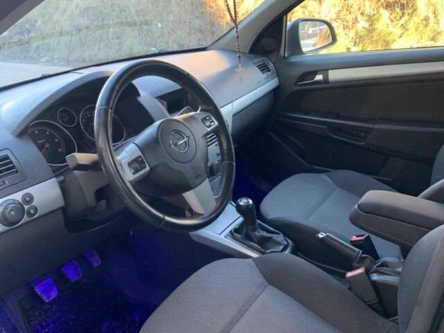 Синій Опель Астра, об'ємом двигуна 1.7 л та пробігом 360 тис. км за 5500 $, фото 3 на Automoto.ua