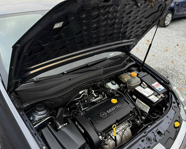 Опель Астра 2009 в Луцке на Automoto.ua Синий Опель Астра, объемом двигателя 1.8 л и пробегом 191 тыс. км за 6799 $, фото 76 на Automoto.ua