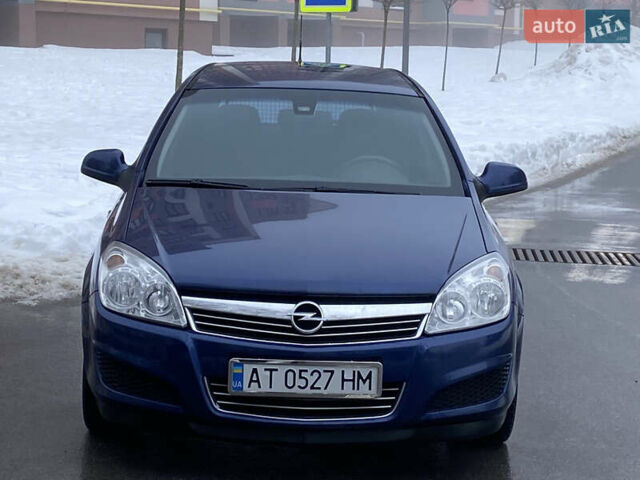 Синий Опель Астра, объемом двигателя 1.7 л и пробегом 260 тыс. км за 4999 $, фото 12 на Automoto.ua