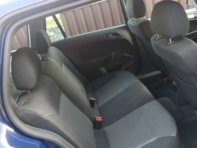 Синий Опель Астра, объемом двигателя 1.7 л и пробегом 275 тыс. км за 5600 $, фото 6 на Automoto.ua