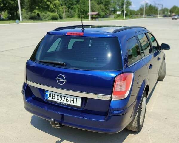 Синий Опель Астра, объемом двигателя 1.7 л и пробегом 250 тыс. км за 6100 $, фото 3 на Automoto.ua