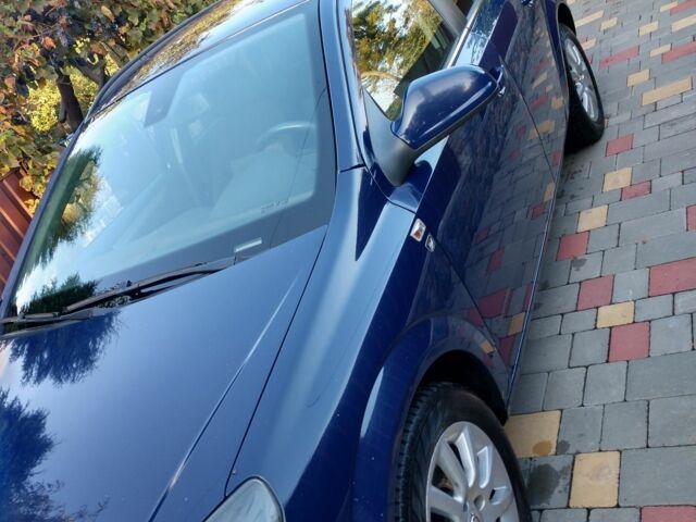 Синий Опель Астра, объемом двигателя 1.7 л и пробегом 275 тыс. км за 5600 $, фото 20 на Automoto.ua