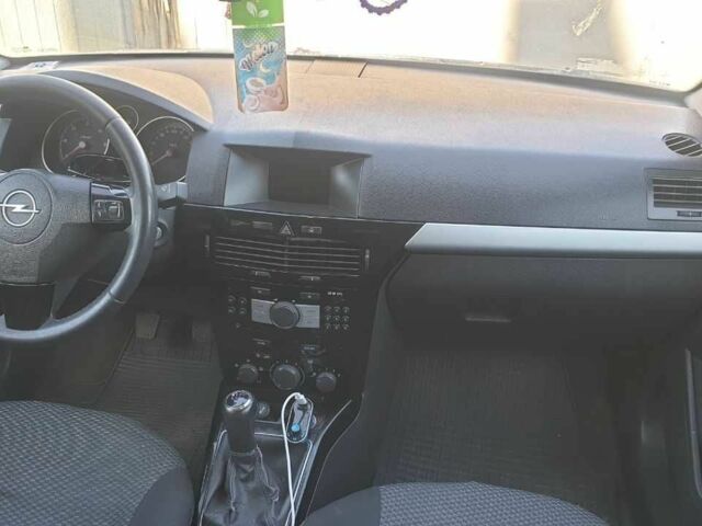 Синій Опель Астра, об'ємом двигуна 1.3 л та пробігом 308 тис. км за 4800 $, фото 11 на Automoto.ua