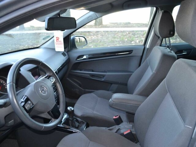 Синий Опель Астра, объемом двигателя 1.6 л и пробегом 131 тыс. км за 6750 $, фото 10 на Automoto.ua