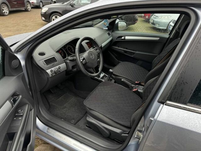 Синий Опель Астра, объемом двигателя 1.6 л и пробегом 157 тыс. км за 6400 $, фото 7 на Automoto.ua