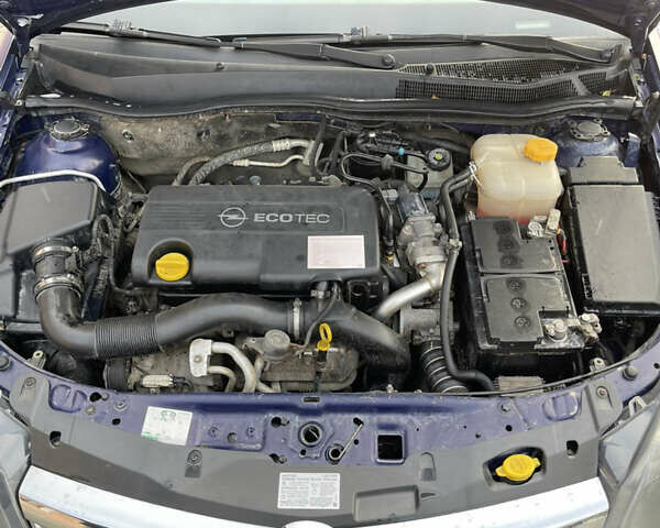 Синий Опель Астра, объемом двигателя 1.69 л и пробегом 328 тыс. км за 4500 $, фото 17 на Automoto.ua