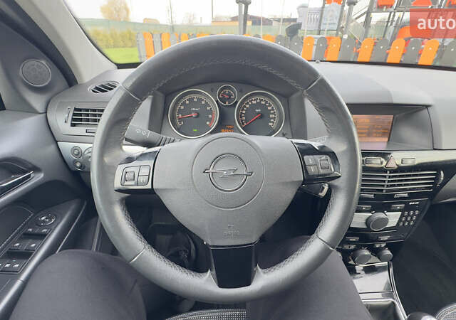 Синій Опель Астра, об'ємом двигуна 1.6 л та пробігом 182 тис. км за 6400 $, фото 56 на Automoto.ua