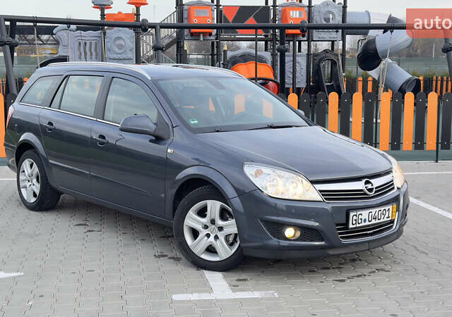 Синій Опель Астра, об'ємом двигуна 1.6 л та пробігом 182 тис. км за 6400 $, фото 45 на Automoto.ua