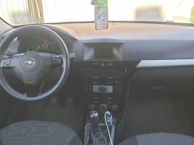 Синій Опель Астра, об'ємом двигуна 1.3 л та пробігом 308 тис. км за 4800 $, фото 9 на Automoto.ua