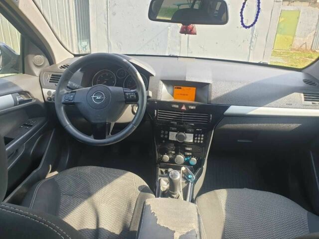 Синій Опель Астра, об'ємом двигуна 1.3 л та пробігом 308 тис. км за 4800 $, фото 10 на Automoto.ua