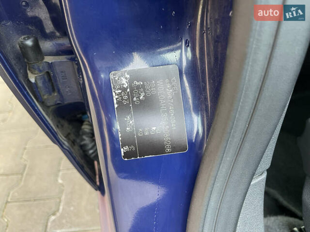 Синий Опель Астра, объемом двигателя 1.69 л и пробегом 328 тыс. км за 4500 $, фото 15 на Automoto.ua