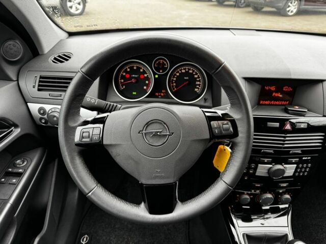 Синий Опель Астра, объемом двигателя 1.6 л и пробегом 157 тыс. км за 6400 $, фото 12 на Automoto.ua