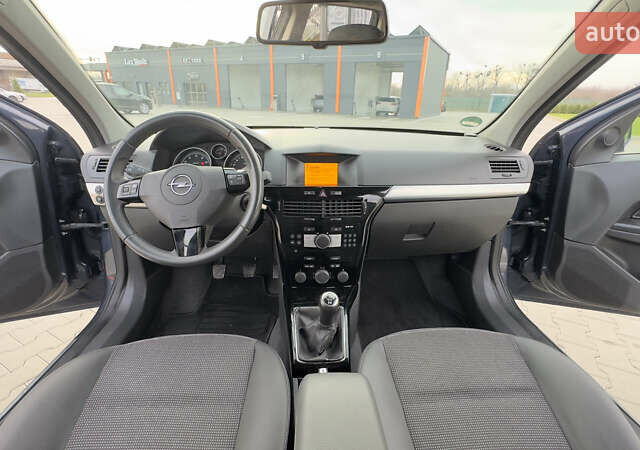 Синій Опель Астра, об'ємом двигуна 1.6 л та пробігом 182 тис. км за 6400 $, фото 31 на Automoto.ua