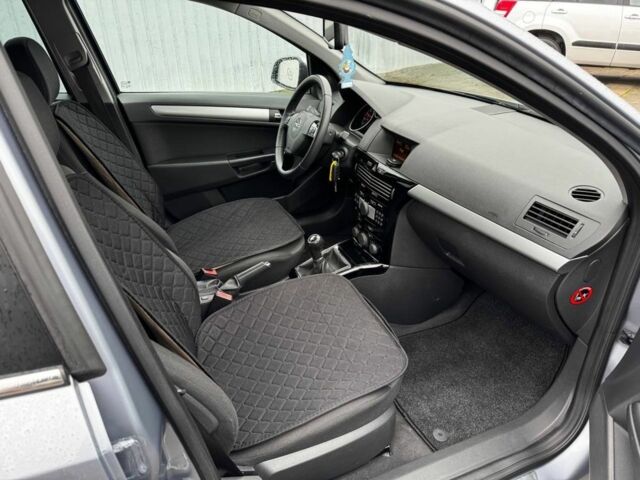 Синий Опель Астра, объемом двигателя 1.6 л и пробегом 157 тыс. км за 6400 $, фото 13 на Automoto.ua