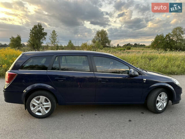 Синий Опель Астра, объемом двигателя 1.7 л и пробегом 303 тыс. км за 5600 $, фото 6 на Automoto.ua