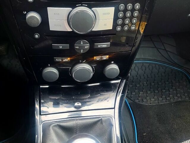 Опель Астра 2010 у Харкові на Automoto.ua Синій Опель Астра, об'ємом двигуна 17 л та пробігом 265 тис. км за 6150 $, фото 1 на Automoto.ua