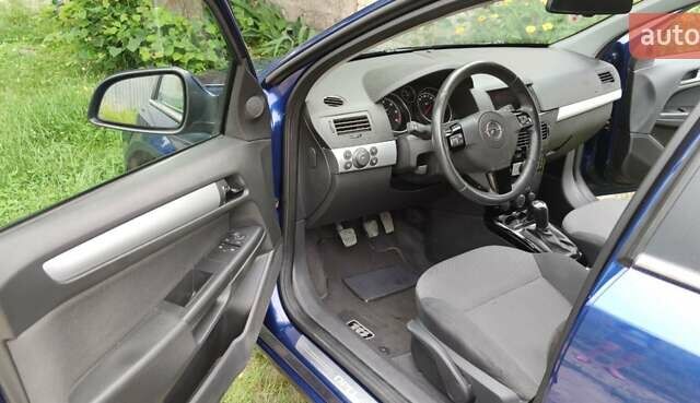 Синий Опель Астра, объемом двигателя 1.7 л и пробегом 248 тыс. км за 6700 $, фото 10 на Automoto.ua