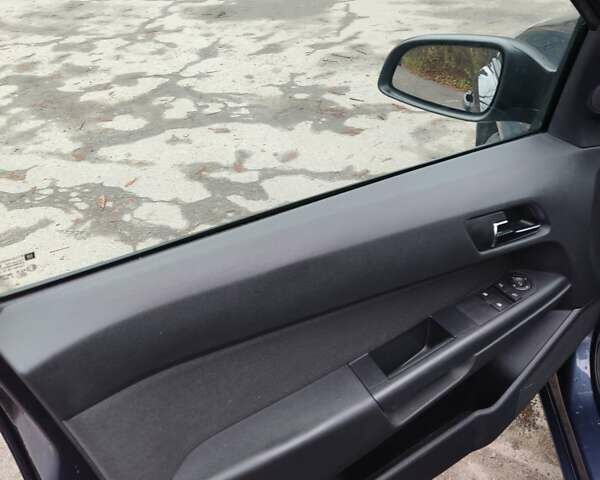 Синий Опель Астра, объемом двигателя 1.6 л и пробегом 230 тыс. км за 5650 $, фото 13 на Automoto.ua