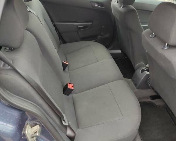 Синий Опель Астра, объемом двигателя 1.6 л и пробегом 230 тыс. км за 5650 $, фото 21 на Automoto.ua