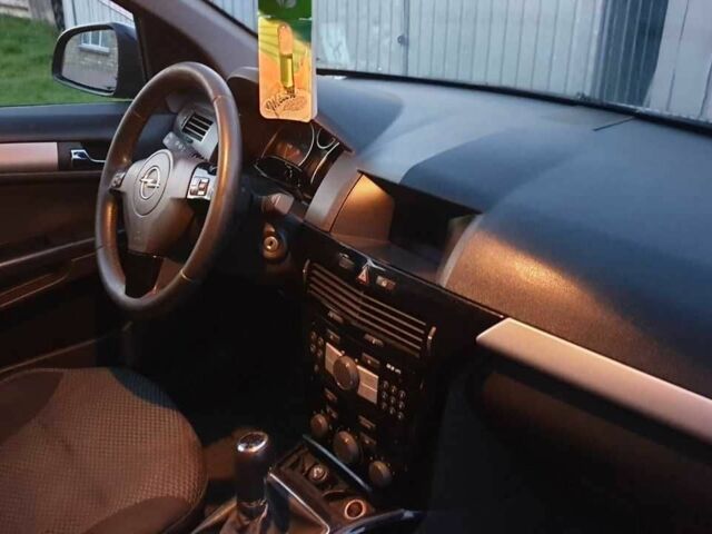 Синій Опель Астра, об'ємом двигуна 1.3 л та пробігом 308 тис. км за 4800 $, фото 14 на Automoto.ua