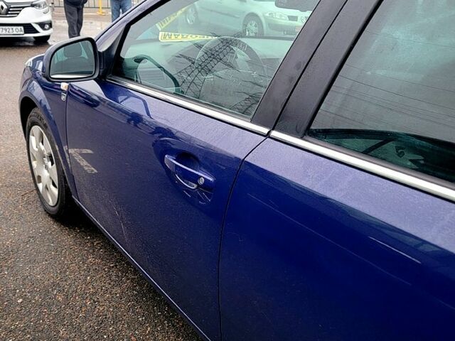 Опель Астра 2010 у Харкові на Automoto.ua Синій Опель Астра, об'ємом двигуна 17 л та пробігом 265 тис. км за 6150 $, фото 7 на Automoto.ua