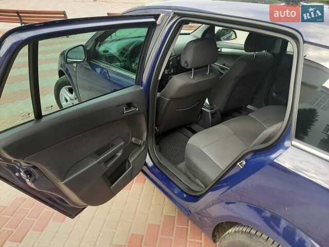 Синій Опель Астра, об'ємом двигуна 1.7 л та пробігом 270 тис. км за 6300 $, фото 4 на Automoto.ua