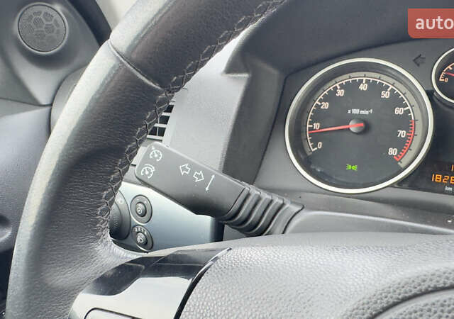 Синій Опель Астра, об'ємом двигуна 1.6 л та пробігом 182 тис. км за 6400 $, фото 52 на Automoto.ua