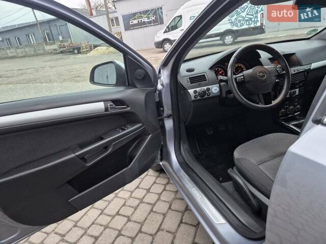 Синій Опель Астра, об'ємом двигуна 1.6 л та пробігом 208 тис. км за 5650 $, фото 43 на Automoto.ua