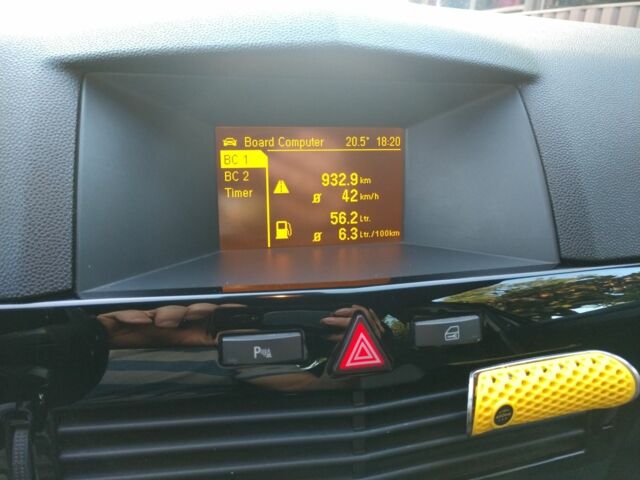 Синий Опель Астра, объемом двигателя 1.7 л и пробегом 275 тыс. км за 5600 $, фото 14 на Automoto.ua