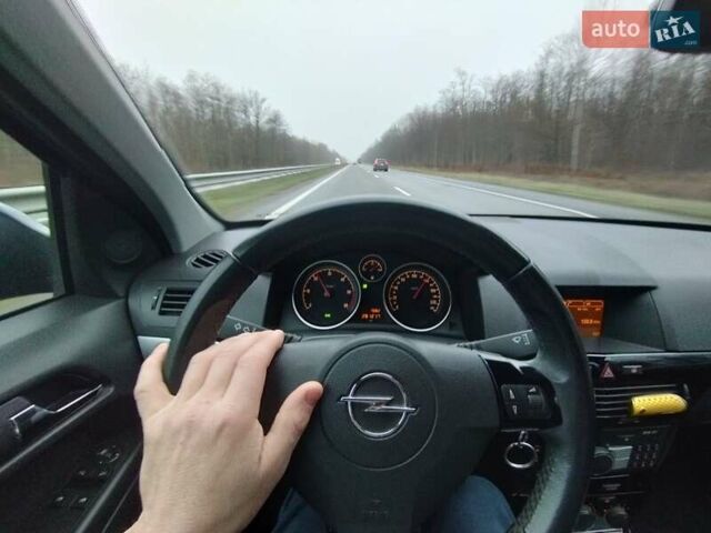 Синій Опель Астра, об'ємом двигуна 1.7 л та пробігом 281 тис. км за 5700 $, фото 15 на Automoto.ua