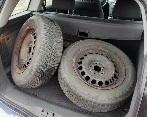 Синий Опель Астра, объемом двигателя 1.6 л и пробегом 230 тыс. км за 5650 $, фото 22 на Automoto.ua