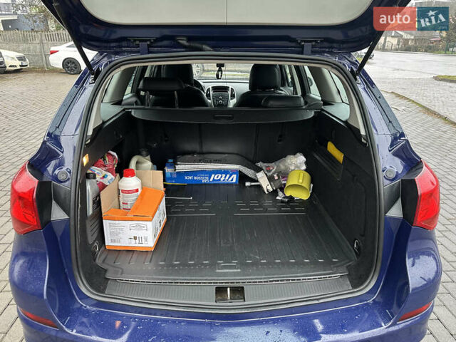 Синий Опель Астра, объемом двигателя 1.2 л и пробегом 308 тыс. км за 7000 $, фото 9 на Automoto.ua