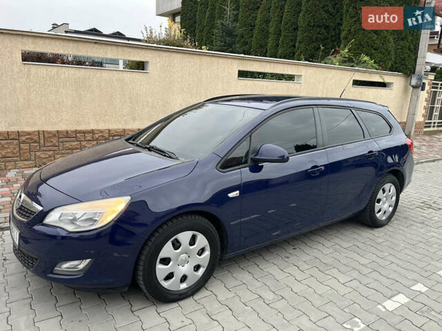 Синий Опель Астра, объемом двигателя 1.69 л и пробегом 257 тыс. км за 6300 $, фото 1 на Automoto.ua