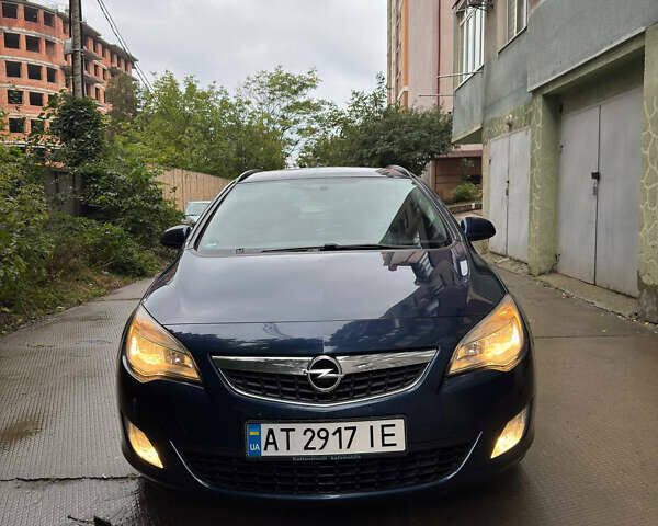 Синий Опель Астра, объемом двигателя 1.7 л и пробегом 231 тыс. км за 7000 $, фото 21 на Automoto.ua