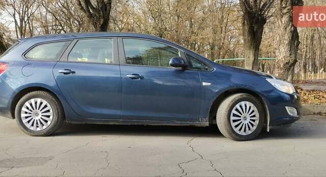 Синій Опель Астра, об'ємом двигуна 1.3 л та пробігом 270 тис. км за 6299 $, фото 6 на Automoto.ua