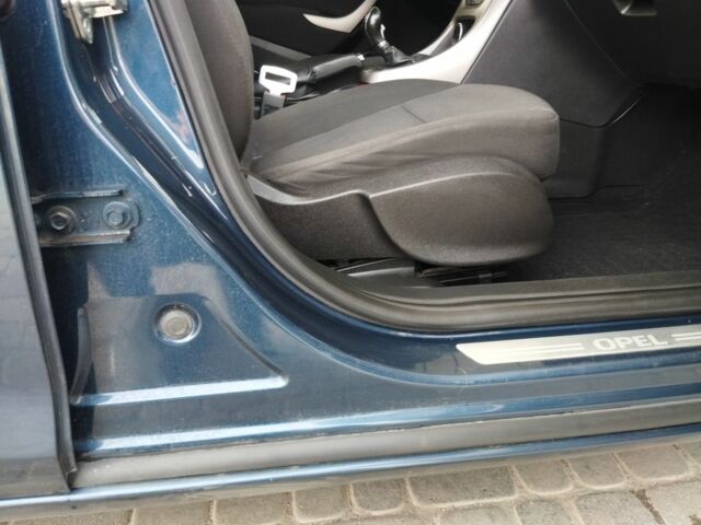 Опель Астра 2011 в Береговом на Automoto.ua Синий Опель Астра, объемом двигателя 1.7 л и пробегом 209 тыс. км за 7500 $, фото 8 на Automoto.ua