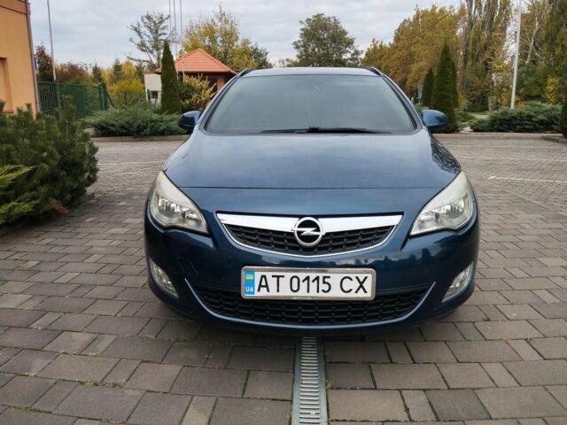 Опель Астра 2011 в Береговом на Automoto.ua Синий Опель Астра, объемом двигателя 1.7 л и пробегом 209 тыс. км за 7500 $, фото 6 на Automoto.ua
