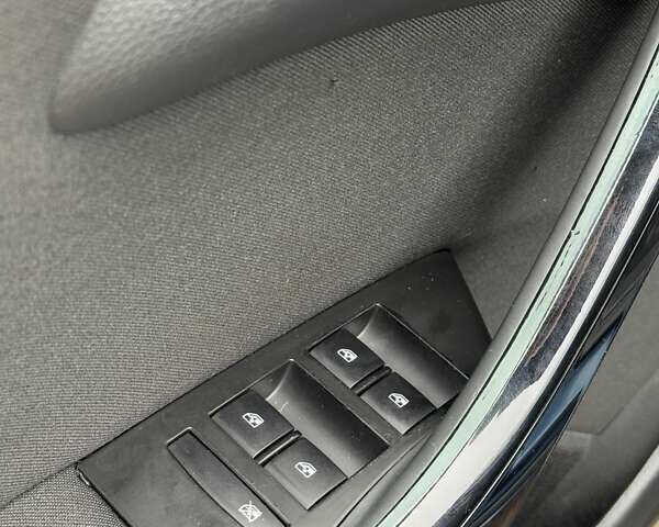 Синий Опель Астра, объемом двигателя 1.25 л и пробегом 214 тыс. км за 6500 $, фото 21 на Automoto.ua