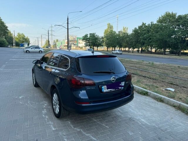 Синий Опель Астра, объемом двигателя 1.7 л и пробегом 194 тыс. км за 7900 $, фото 12 на Automoto.ua
