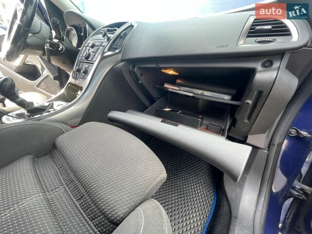 Синій Опель Астра, об'ємом двигуна 1.69 л та пробігом 313 тис. км за 7500 $, фото 22 на Automoto.ua