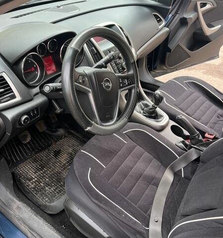 Синий Опель Астра, объемом двигателя 1.69 л и пробегом 184 тыс. км за 6300 $, фото 2 на Automoto.ua