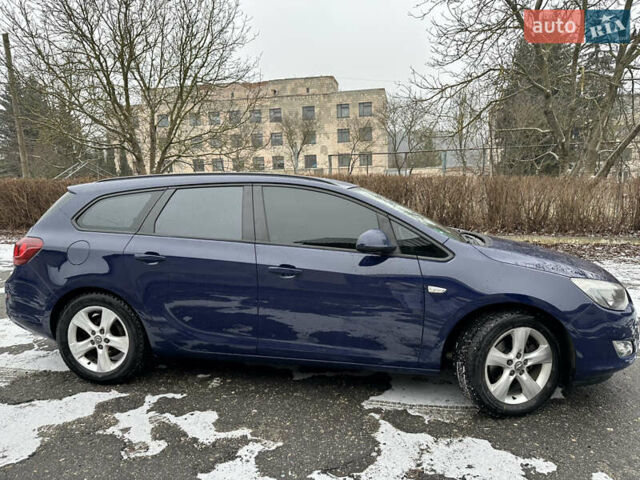 Синий Опель Астра, объемом двигателя 1.69 л и пробегом 286 тыс. км за 6300 $, фото 1 на Automoto.ua