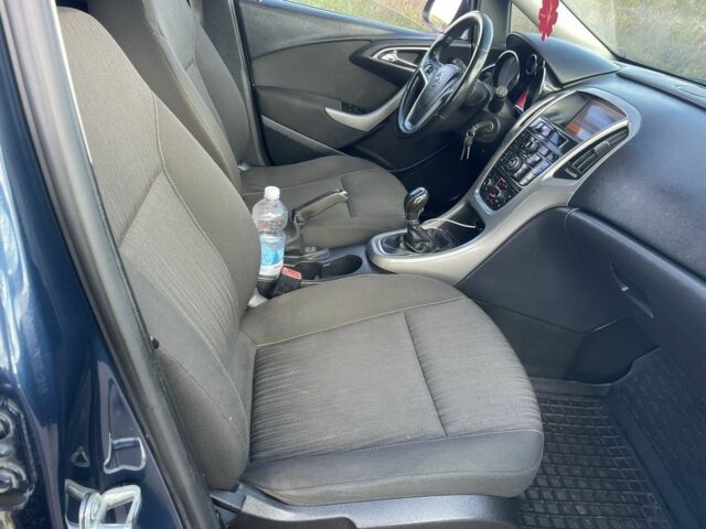 Синий Опель Астра, объемом двигателя 1.7 л и пробегом 220 тыс. км за 7200 $, фото 13 на Automoto.ua