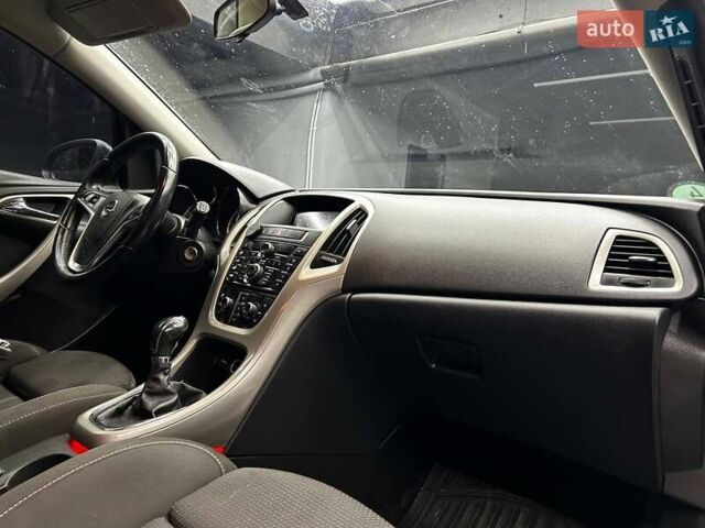 Синий Опель Астра, объемом двигателя 1.69 л и пробегом 231 тыс. км за 7500 $, фото 8 на Automoto.ua